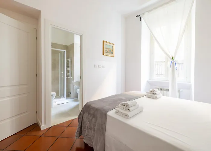 Appartement Colosseo 85 *